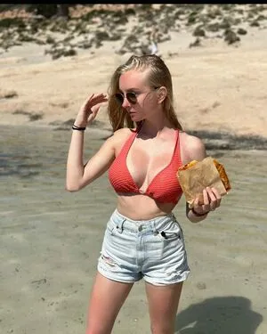 Blonde Vivi OnlyFans Leaked Free Thumbnail Picture - #OuJwMMAHbZ