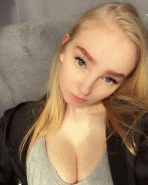 Blonde Vivi OnlyFans Leaked Free Thumbnail Picture - #QpI2nQyTYQ