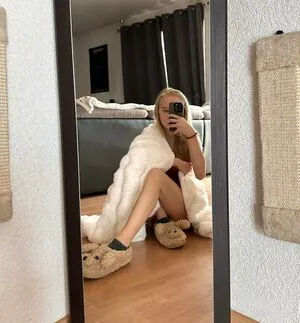 Blonde Vivi OnlyFans Leaked Free Thumbnail Picture - #Ttsq9OPl3H