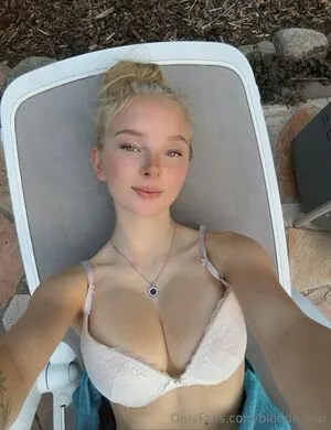 Blonde Vivi OnlyFans Leaked Free Thumbnail Picture - #U2cUsbnc9F