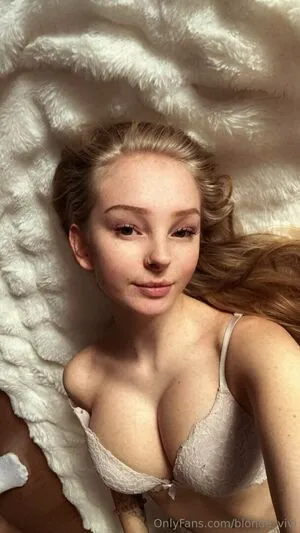 Blonde Vivi OnlyFans Leaked Free Thumbnail Picture - #Yrke6LjnJb
