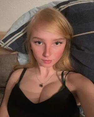 Blonde Vivi OnlyFans Leaked Free Thumbnail Picture - #ZO2uhHPqTO
