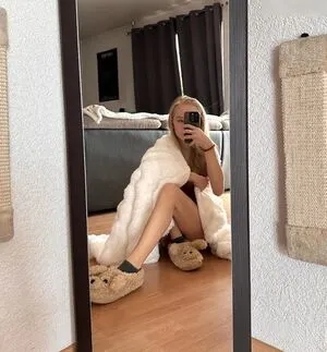 Blonde Vivi OnlyFans Leaked Free Thumbnail Picture - #aXpse8jWQ2