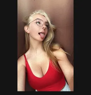 Blonde Vivi OnlyFans Leaked Free Thumbnail Picture - #cK6cm1i8u0
