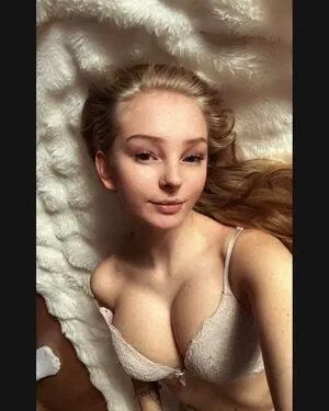 Blonde Vivi OnlyFans Leaked Free Thumbnail Picture - #d3lHXcLdKi