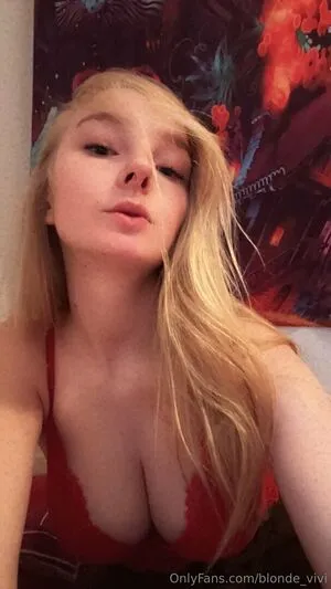 Blonde Vivi OnlyFans Leaked Free Thumbnail Picture - #dy1RaaNY9b
