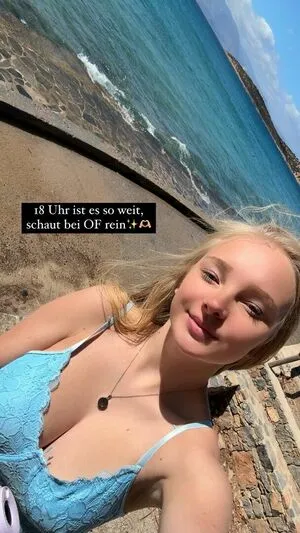 Blonde Vivi OnlyFans Leaked Free Thumbnail Picture - #hg4OW5eW4C