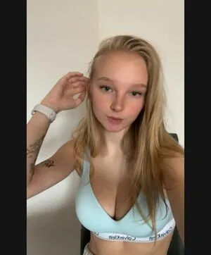 Blonde Vivi OnlyFans Leaked Free Thumbnail Picture - #hkYmdqciT7