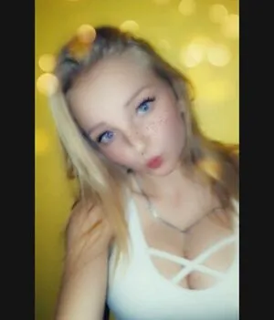 Blonde Vivi OnlyFans Leaked Free Thumbnail Picture - #wc9KDtC70r