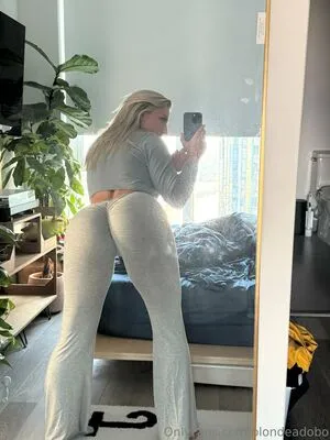 Blondeadobo OnlyFans Leaked Free Thumbnail Picture - #1bNgKonJrG
