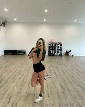 Blondebhabiexx OnlyFans Leaked Free Thumbnail Picture - #9CPL5MH5lD