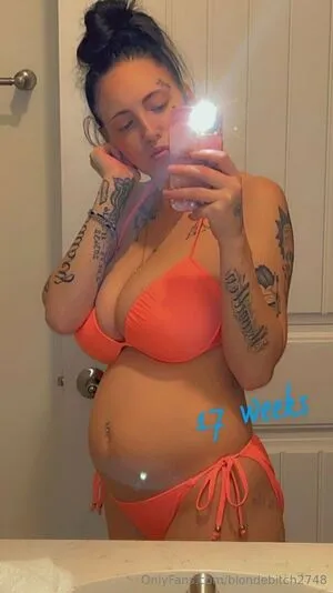 Blondebitch2748 OnlyFans Leaked Free Thumbnail Picture - #x9D0pV8ehY