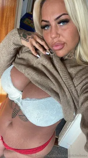 Blondebitchvibesx OnlyFans Leaked Free Thumbnail Picture - #Q1vhsSKHOy