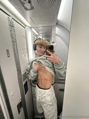 Blondeboybradfree OnlyFans Leaked Free Thumbnail Picture - #Iuo3reUKzR