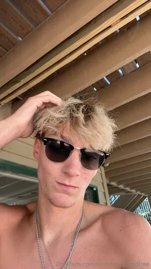 Blondeboybradfree OnlyFans Leaked Free Thumbnail Picture - #P8jW0wFTzX