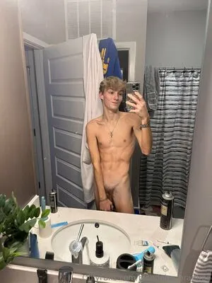 Blondeboybradfree OnlyFans Leaked Free Thumbnail Picture - #RvgN7v7zHh