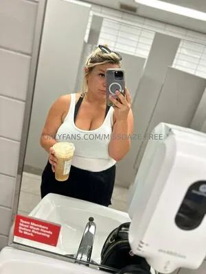 Blondebronzebad OnlyFans Leaked Free Thumbnail Picture - #Gc9M5OXnIG