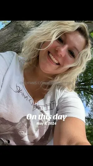 Blondebronzebad OnlyFans Leaked Free Thumbnail Picture - #W3AA6LUlpI