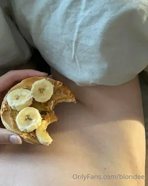 Blondeej OnlyFans Leaked Free Thumbnail Picture - #xxnubLFIEp