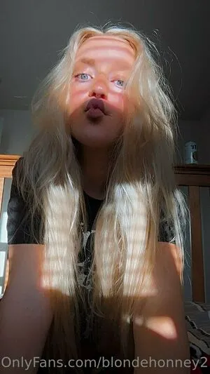 Blondehonney2 OnlyFans Leaked Free Thumbnail Picture - #L055WzPMHZ