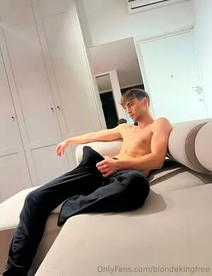 Blondekingfree OnlyFans Leaked Free Thumbnail Picture - #6GYRyvxKN1