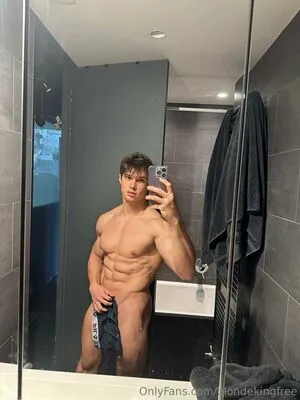 Blondekingfree OnlyFans Leaked Free Thumbnail Picture - #6f9m58fQVa