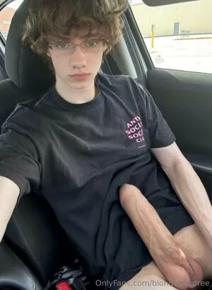 Blondekingfree OnlyFans Leaked Free Thumbnail Picture - #EJPGM8VjNL