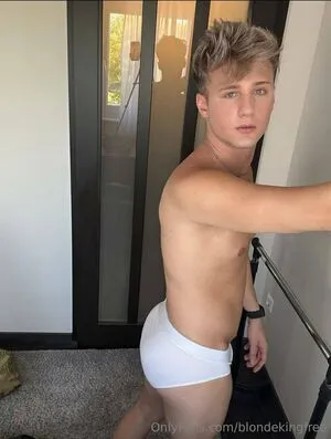 Blondekingfree OnlyFans Leaked Free Thumbnail Picture - #MAShOLiWZO