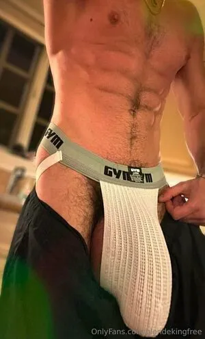 Blondekingfree OnlyFans Leaked Free Thumbnail Picture - #e9JeujvHuh