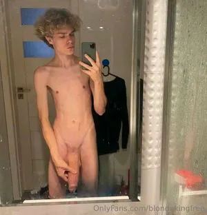 Blondekingfree OnlyFans Leaked Free Thumbnail Picture - #xez51O2Jvl