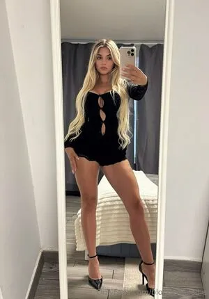 Blondemelodie OnlyFans Leaked Free Thumbnail Picture - #o8CQ0T9opR