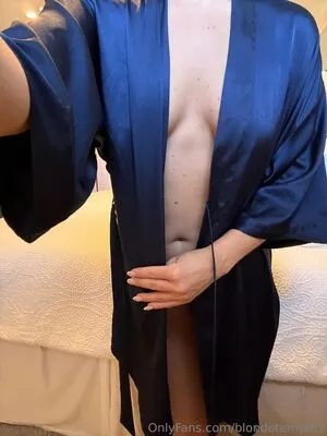 Blondetempt69 OnlyFans Leaked Free Thumbnail Picture - #0Bs1pfF9Oi
