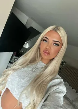 Blondexoxox22 OnlyFans Leaked Free Thumbnail Picture - #4k3gV4bcH2