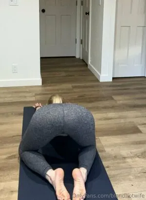 Blondhotwife OnlyFans Leaked Free Thumbnail Picture - #CTyg0GWRy3
