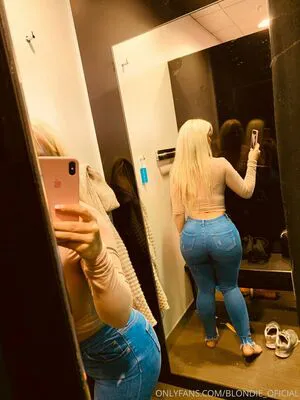 Blondie Oficial OnlyFans Leaked Free Thumbnail Picture - #3JtRpeMvIT