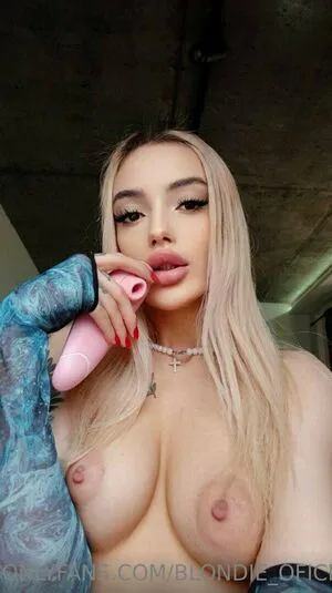 Blondie Oficial OnlyFans Leaked Free Thumbnail Picture - #5YrNJ2AdgL