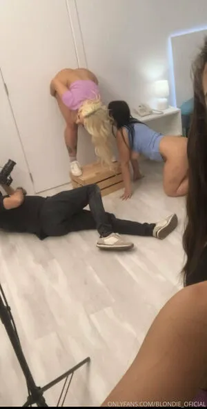 Blondie Oficial OnlyFans Leaked Free Thumbnail Picture - #SUeavixnGR