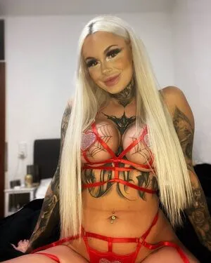 Blondiebombbarbs Badbarbiet OnlyFans Leaked Free Thumbnail Picture - #aJ1snHAni0