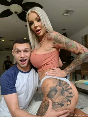 Blondiebombxxx OnlyFans Leaked Free Thumbnail Picture - #0QfGz5vf0P