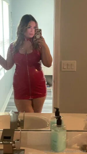 Blondiee OnlyFans Leaked Free Thumbnail Picture - #sdbBlETuO2