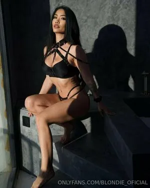 Blondiefesseroficial OnlyFans Leaked Free Thumbnail Picture - #lwLgbqagCD