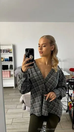 Blondiepolly OnlyFans Leaked Free Thumbnail Picture - #ax3gPsCjVB