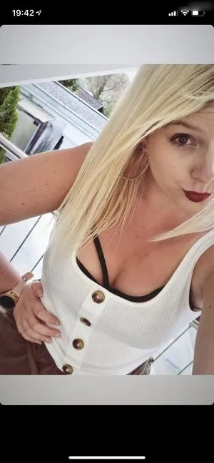 Blondiihell OnlyFans Leaked Free Thumbnail Picture - #snE1Nh8t4l