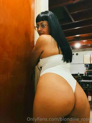 Blondiiie Rose OnlyFans Leaked Free Thumbnail Picture - #7N1TAxk8s3