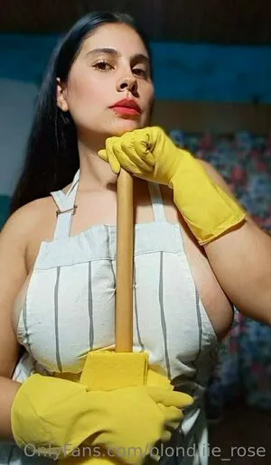 Blondiiie Rose OnlyFans Leaked Free Thumbnail Picture - #OnieY8GpQQ
