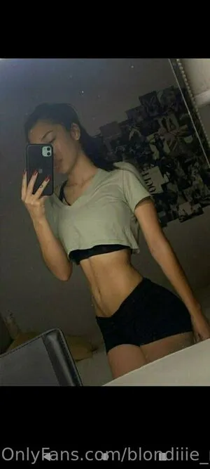 Blondiiie Rose OnlyFans Leaked Free Thumbnail Picture - #neLAvr9mz5