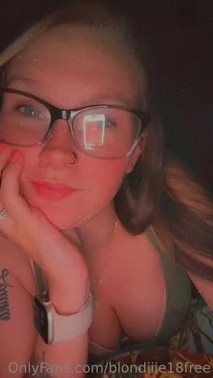 Blondiiie18free OnlyFans Leaked Free Thumbnail Picture - #s0JZ03Ac0e