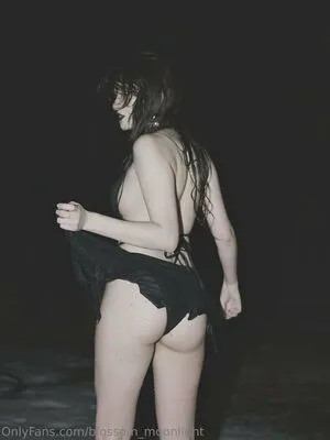 Blossom In The Moonlight OnlyFans Leaked Free Thumbnail Picture - #hZe4yeSX1F