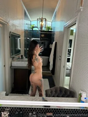 Blossomalliefree OnlyFans Leaked Free Thumbnail Picture - #7jpZYEHGWc