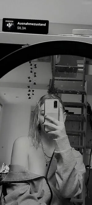 Blowmyhub OnlyFans Leaked Free Thumbnail Picture - #SnnbWseOiC